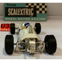 SLOT CAR SCALEXTRIC C-19 McLAREN M4A -8 TEAM CAR F1