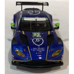 SLOT CAR CARRERA EVOLUTION 27676 ASTON MARTIN VANTAGE GT3 -23 HEART OF RACING