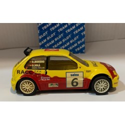 SLOT CAR TEAM SLOT CITROEN SAXO 1600 DANI SOLA-D.MORENO SIN MOTOR Y GUIA