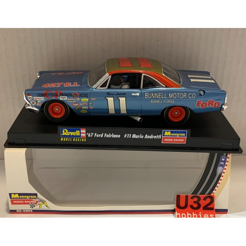 SLOT CAR REVELL MONOGRAM 85-4895  '67 FORD FAIRLANE -11 MARIO ANDRETTI