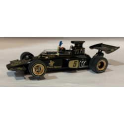 SLOT CAR VANQUISH MG GP1 LOTUS 72D -5 F1 WORLD CHAMPION 1972 EMERSON FITTIPALDI